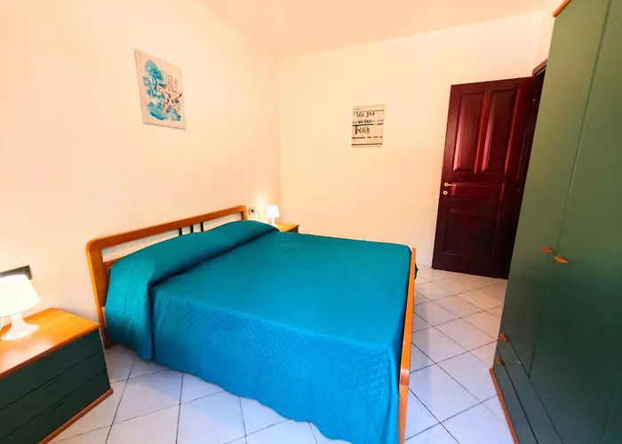 With Pool And Private Parking Apartman Budoni