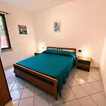 Apartament With Pool And Private Parking