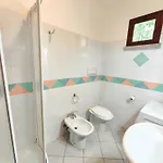 Apartament With Pool And Private Parking *